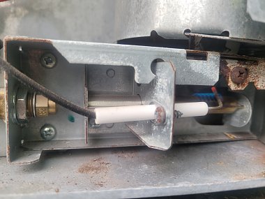 chispero de nevera de autocaravana. Chispero nevera a gas