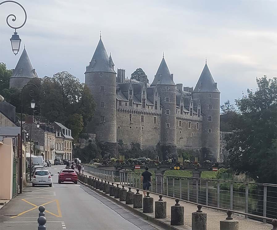Castillo de Josselin, provenza francesa, viajando a francia